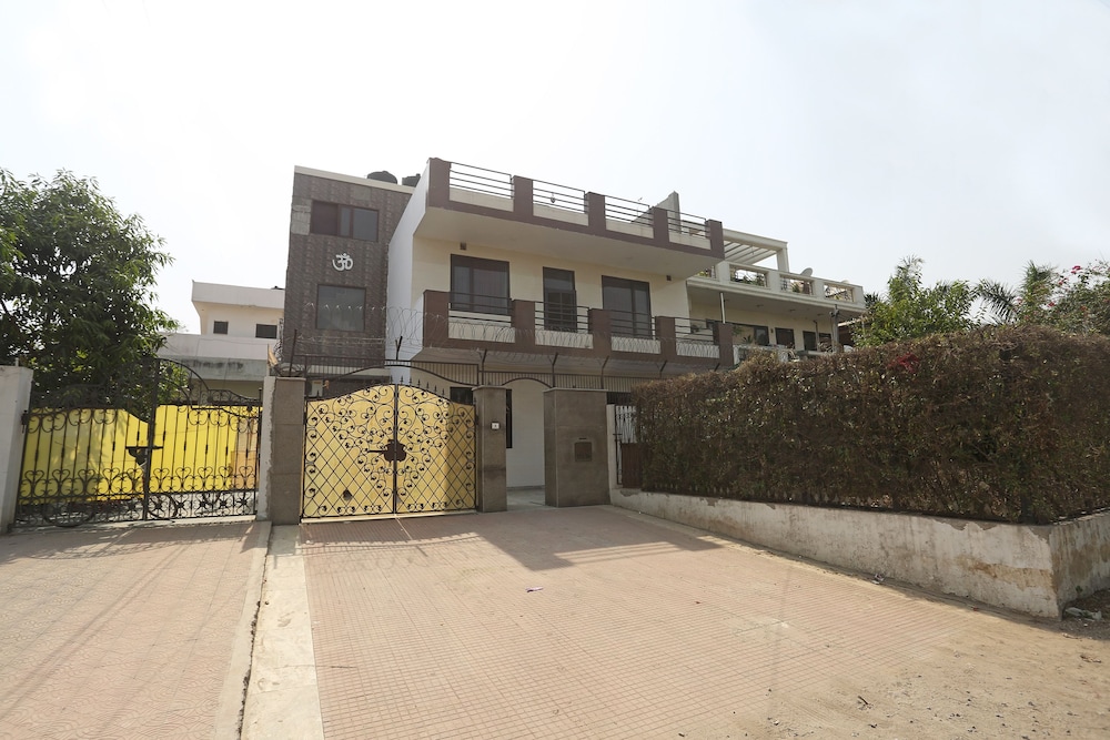 OYO 14791 Homeystay Comfort in Faridabad, India