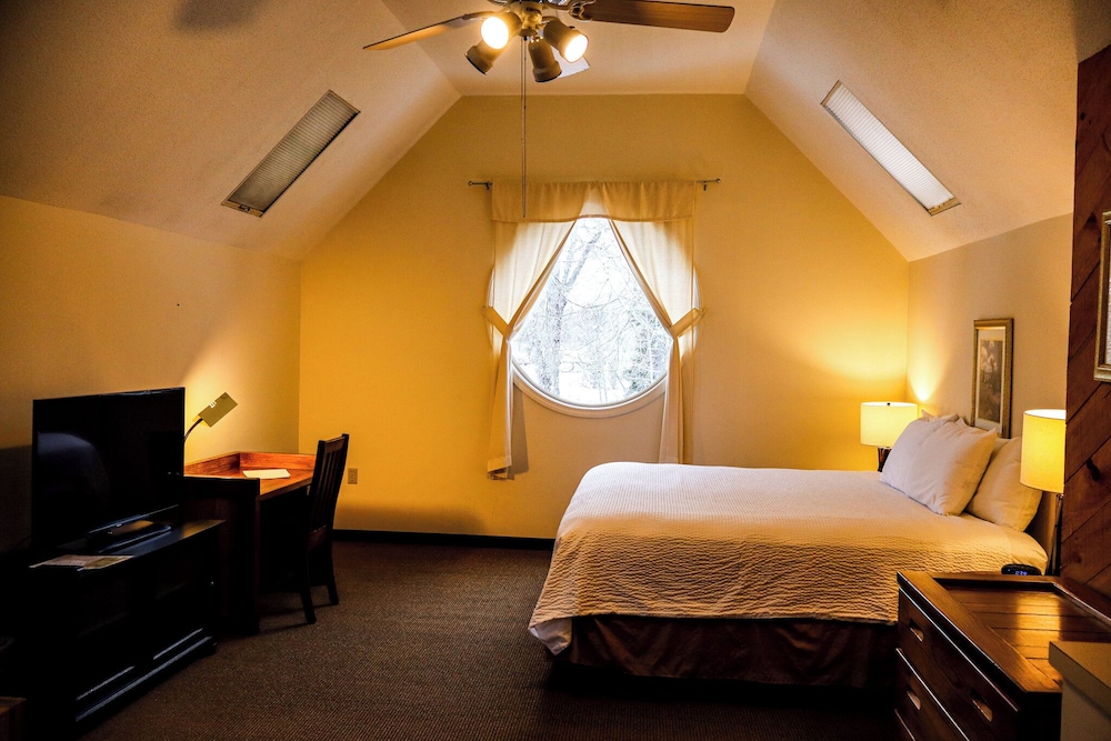Snowy Owl Inn And Resort - photo 27