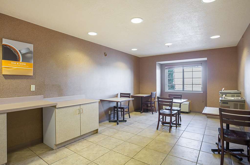 Motel 6 Bernalillo NM - photo 23