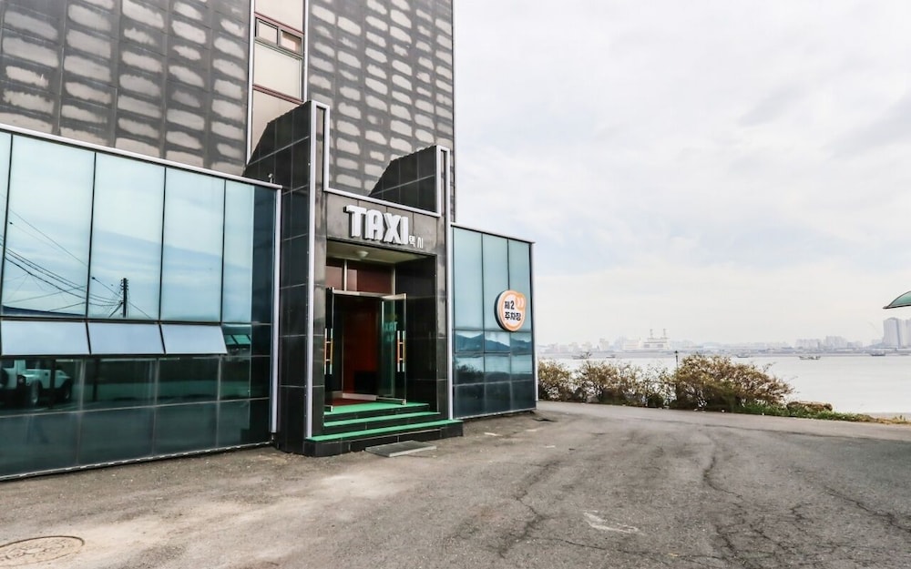 Seocheon Taxi Hotel in Gunsan, South Korea