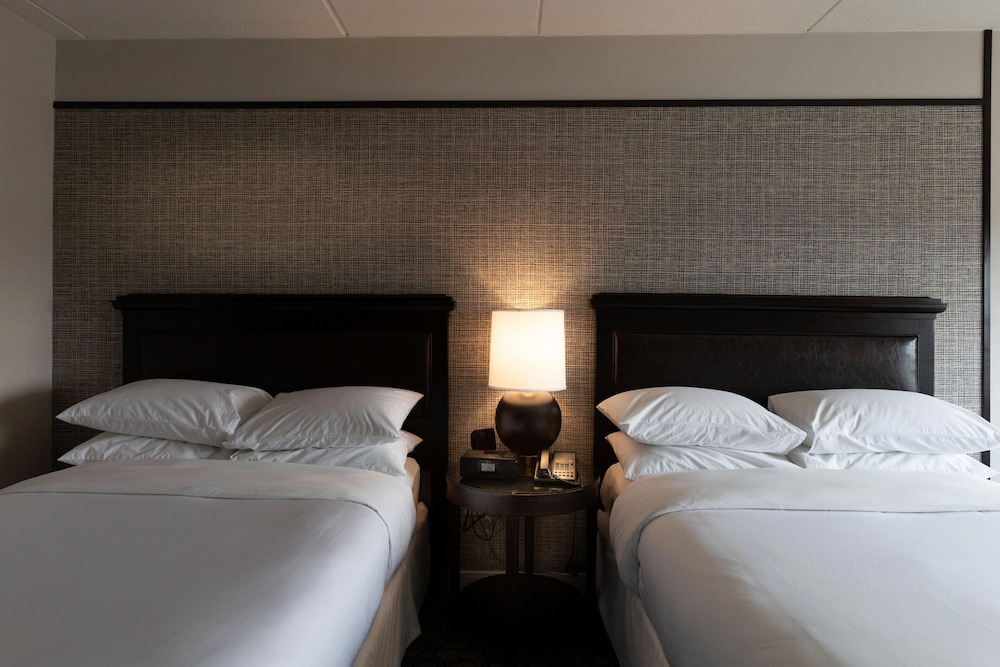 Sheraton Chicago Northbrook Hotel - photo 9