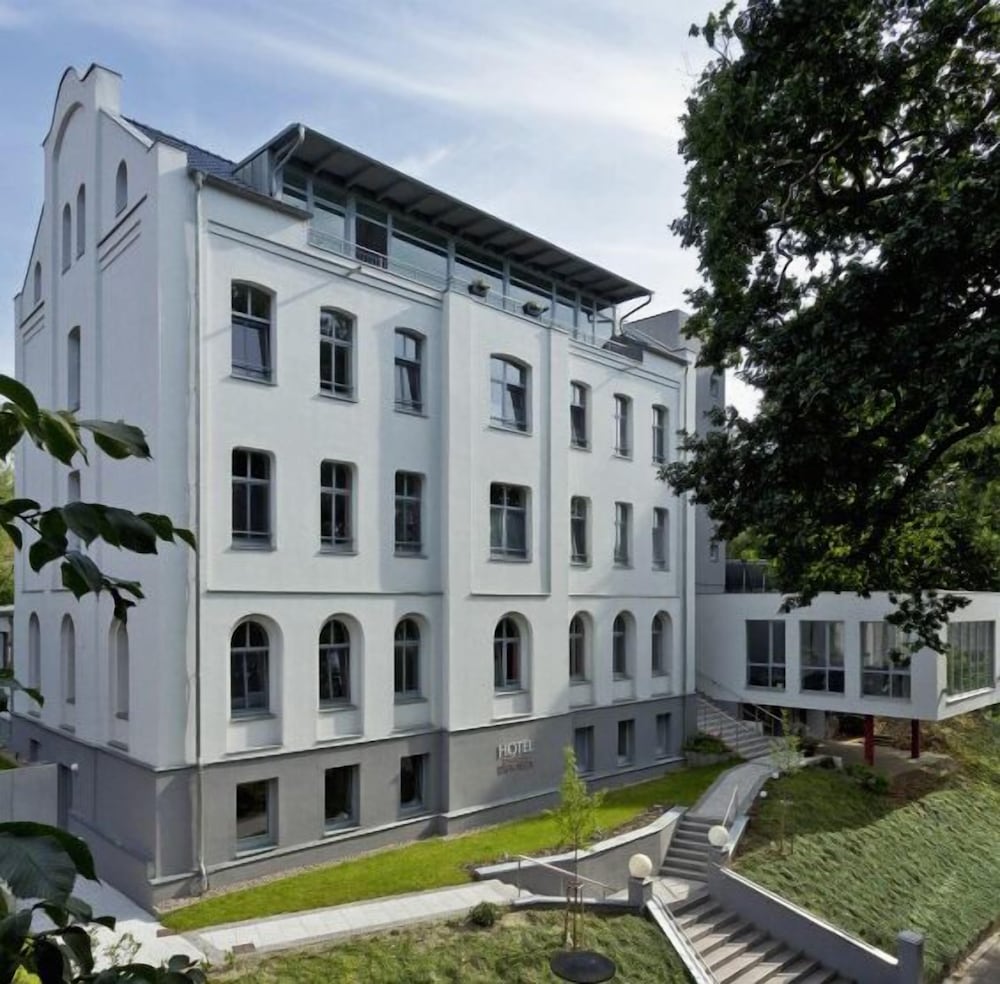 Hotel zwischen den Seen - carbon neutral hotel in Waren