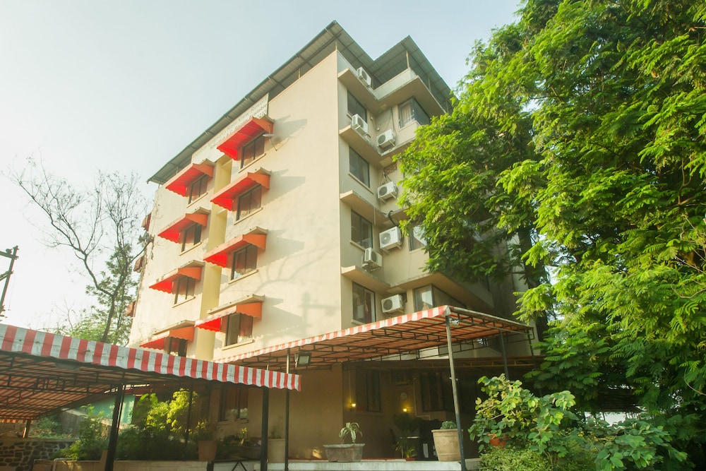 OYO 22575 Rain View Resort in Shahapur, India