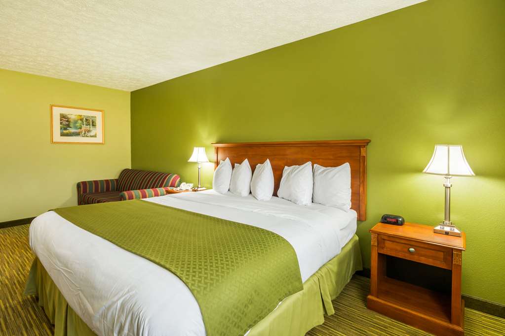 Quality Inn Weston - photo 8
