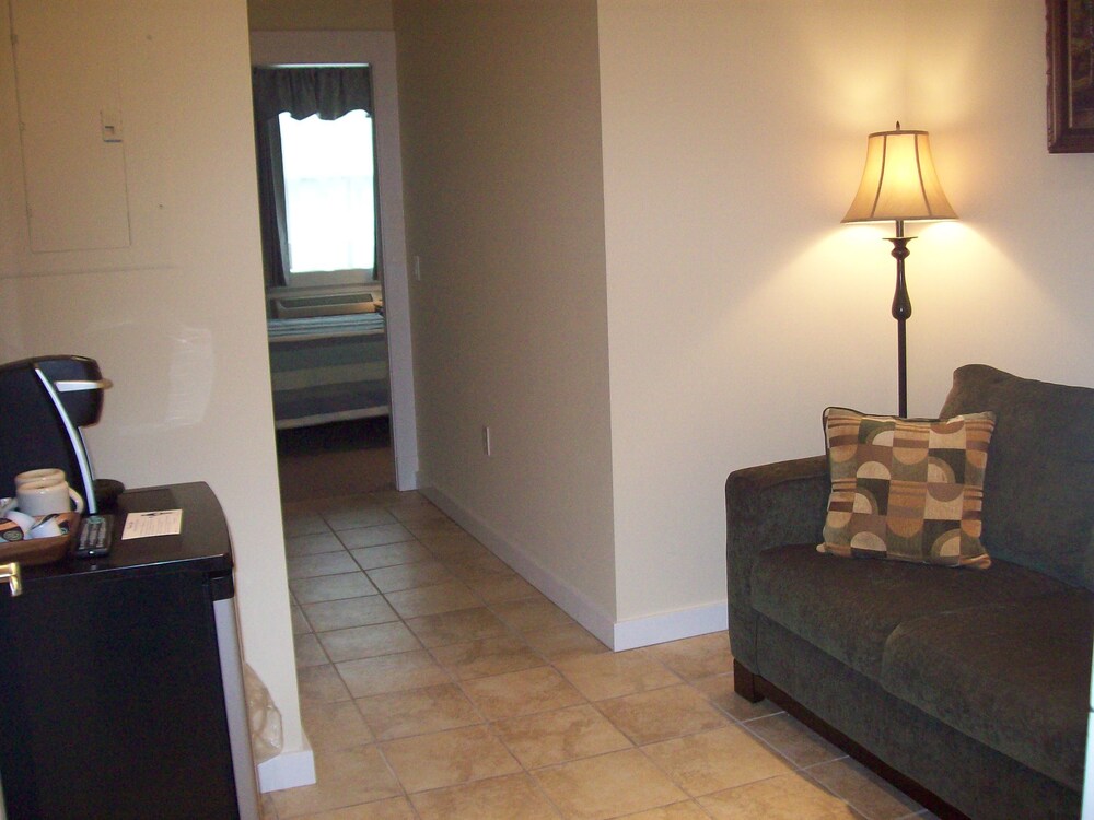 The Colonels Suites Unit 1 - photo 13