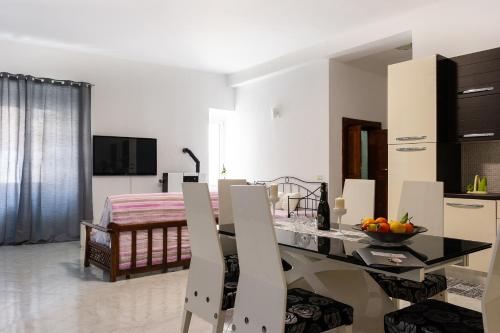 da Lulu' Casa Vacanze Gargano — 4-Star Luxury Hotel in Vico Del Gargano, Italy