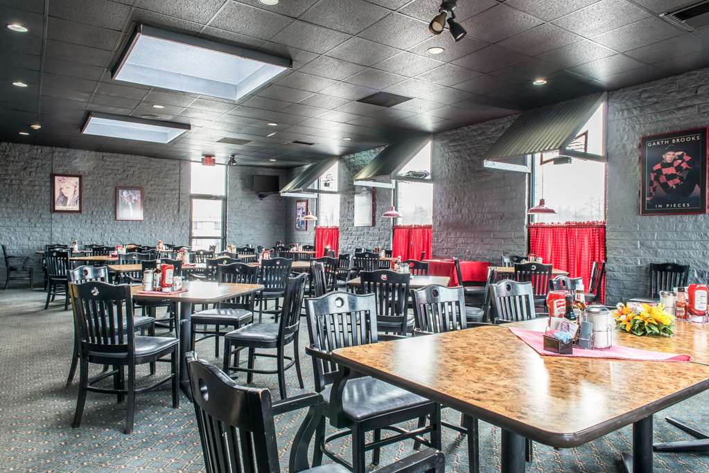 Quality Inn & Suites Fairview Erie - photo 26