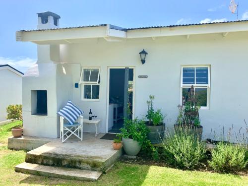 Paul Wallace Wines & Cottages in Grabouw, South Africa