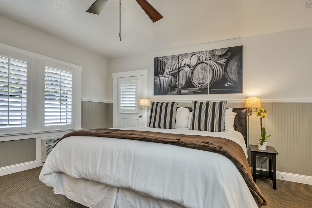 Craftsman Inn - photo 23