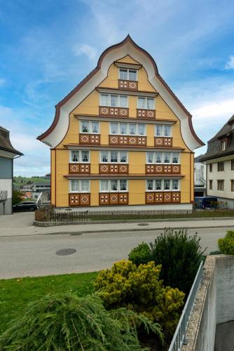 Blattenheimat im traditionellen Appenzeller Haus — 4-Star Luxury Hotel in Appenzell, Switzerland