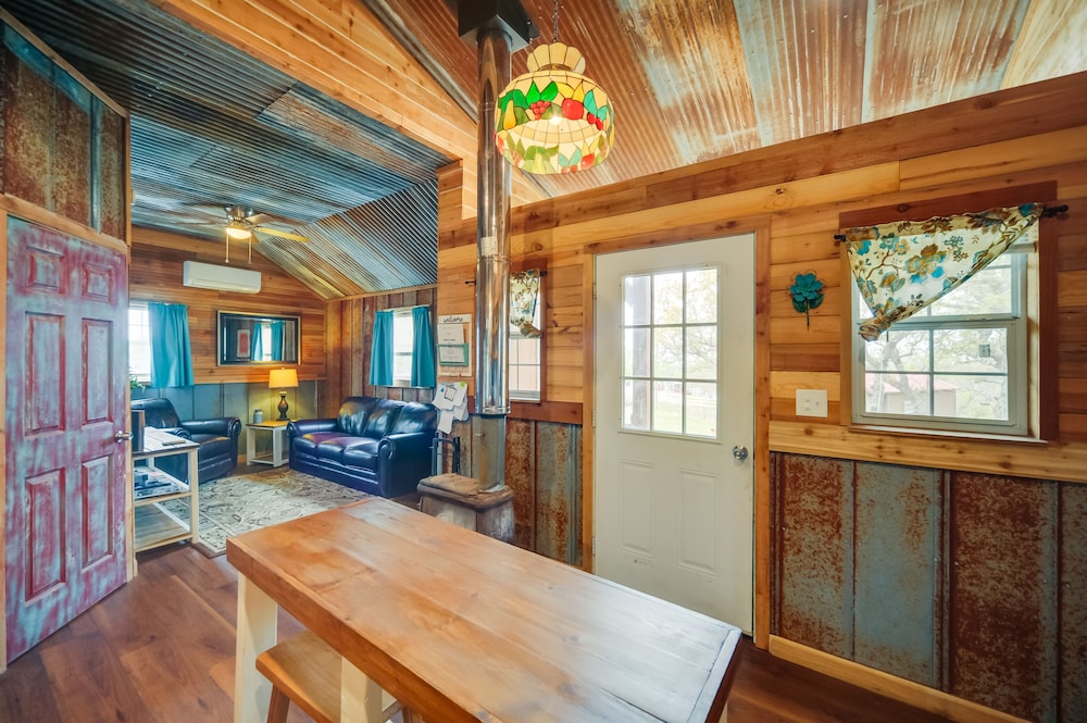 Pet Friendly Kerrville Vacation Rental Farmhouse 18272767 — Kerrville