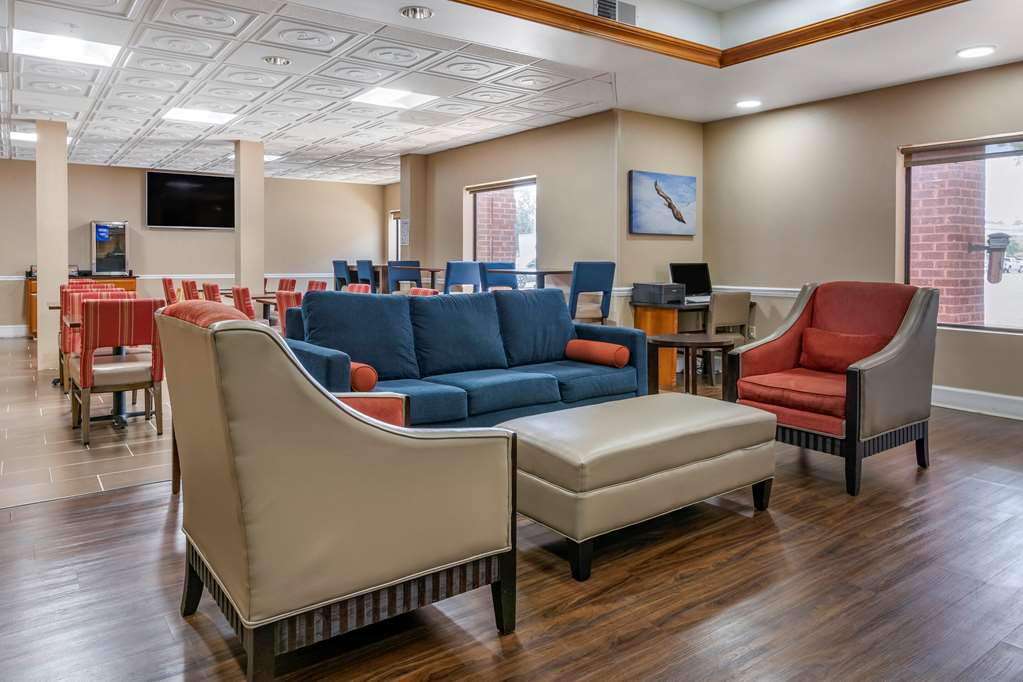 Comfort Inn & Suites Statesboro University Area - photo 4