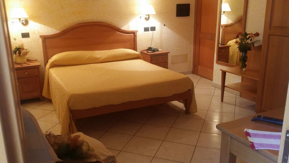 Hotel Mistef — Falerna — photo 5