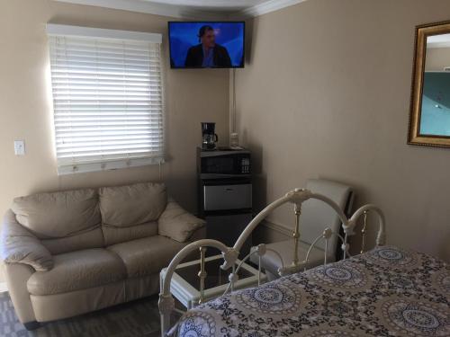 Palmers Motel - photo 16