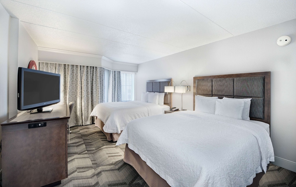 Hampton Inn & Suites Atlanta Galleria - photo 14