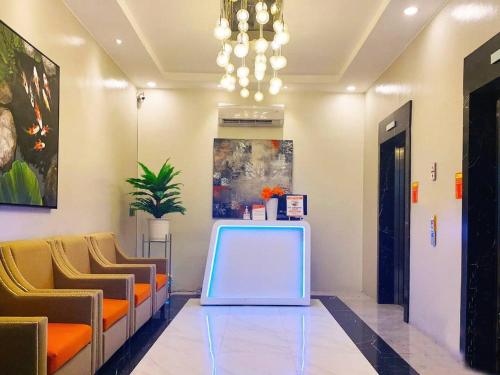 Condotel 1 Bedroom Across SM Aura — 4-Star Luxury Hotel in Manila, Philippines
