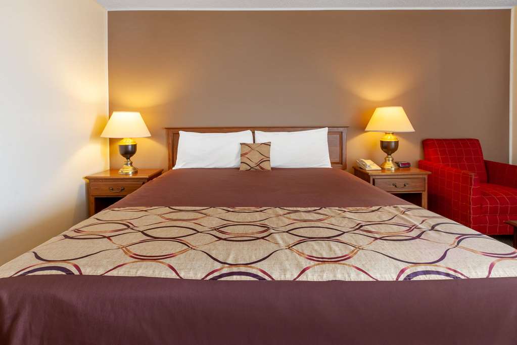 Travelodge by Wyndham Cleveland Airport - photo 19