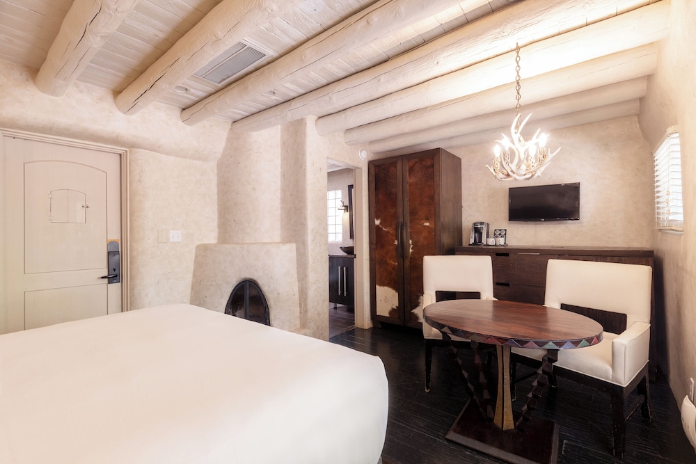 El Monte Sagrado Living Resort & Spa - photo 15