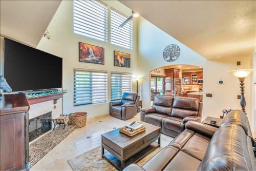 Family Home Vacation Retreat Glendale AZ — 4-Star Luxury Hotel in Phoenix, United States