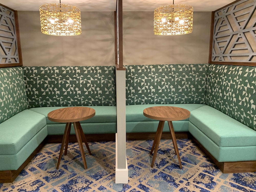 Hampton Inn Harrisburg East - photo 3