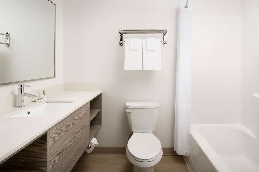 WoodSpring Suites Seattle Redmond - photo 15