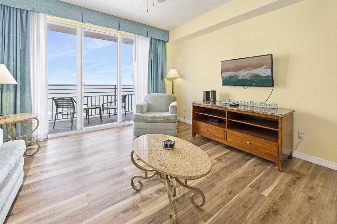 Luxury 17th Floor 1 BR Condo Direct Oceanfront Wyndham Ocean Walk Resort Daytona Beach 1702 in Daytona Beach, United States