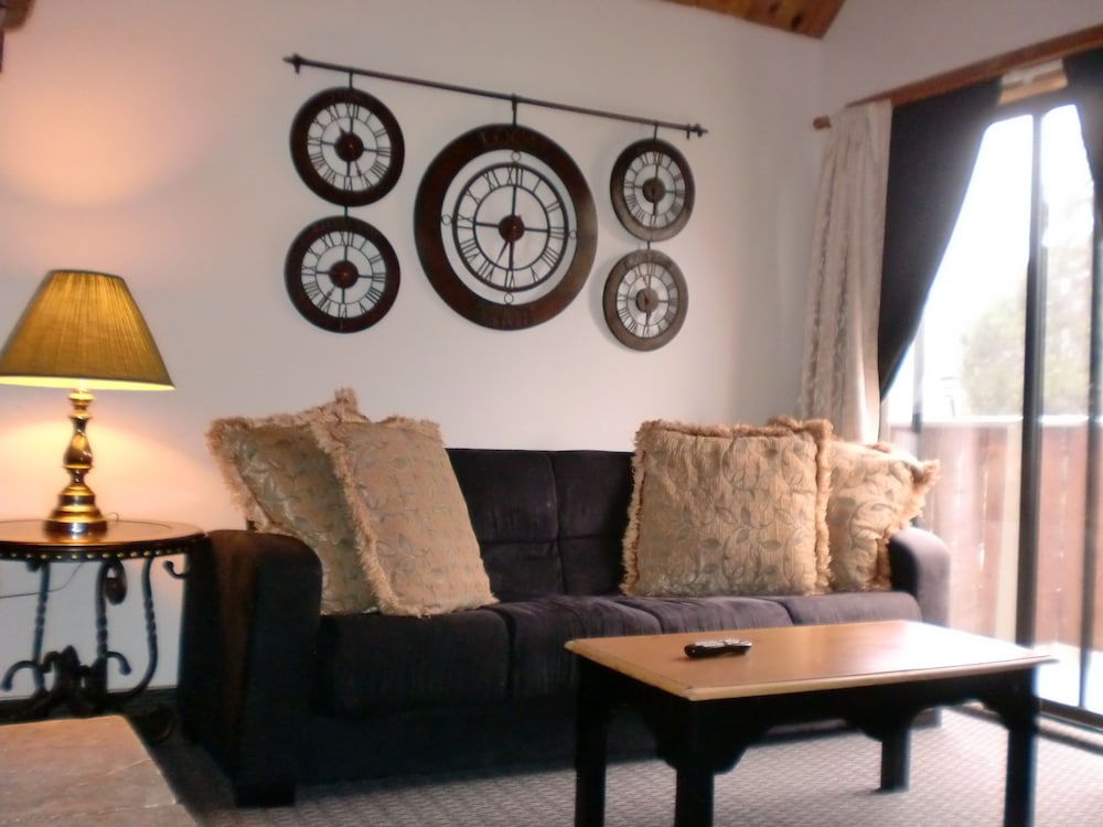 The North Shore Inn - photo 47