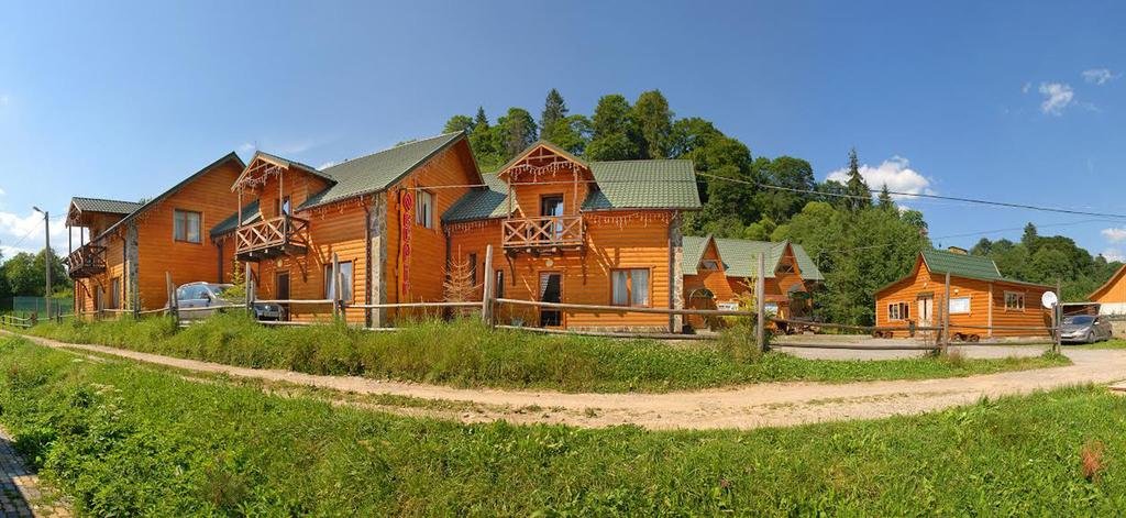Oberig - carbon neutral hotel in Nadvirna