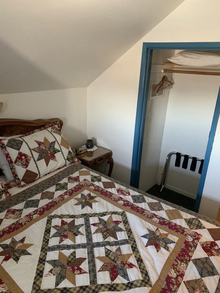 Sugarloaf Mountain Motel - photo 17