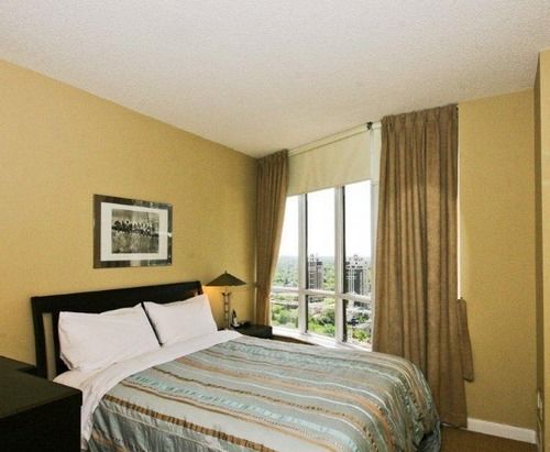 Garden Residences North York — 4-Star Luxury Hotel in Toronto, Canada