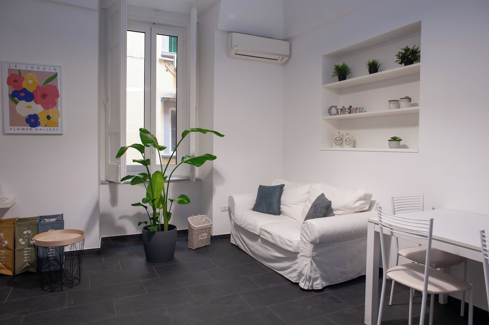 San Liborio bed and breakfast — 4-Star Luxury Hotel in Naples, Italy