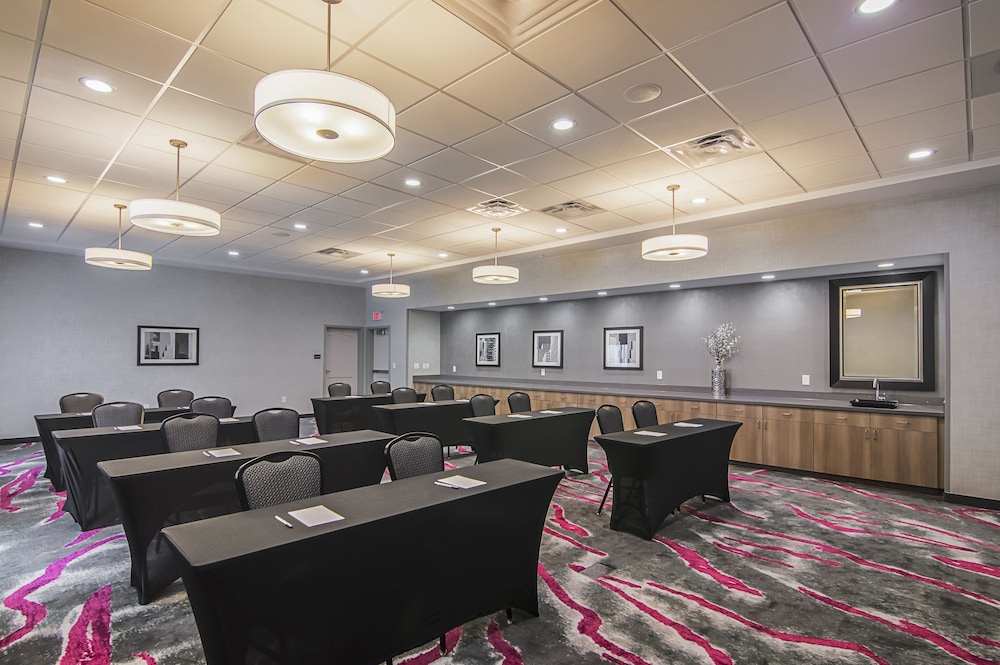 Hampton Inn & Suites Dallas Richardson - photo 38