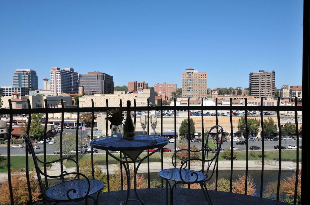 InterContinental Kansas City at The Plaza by IHG - photo 40