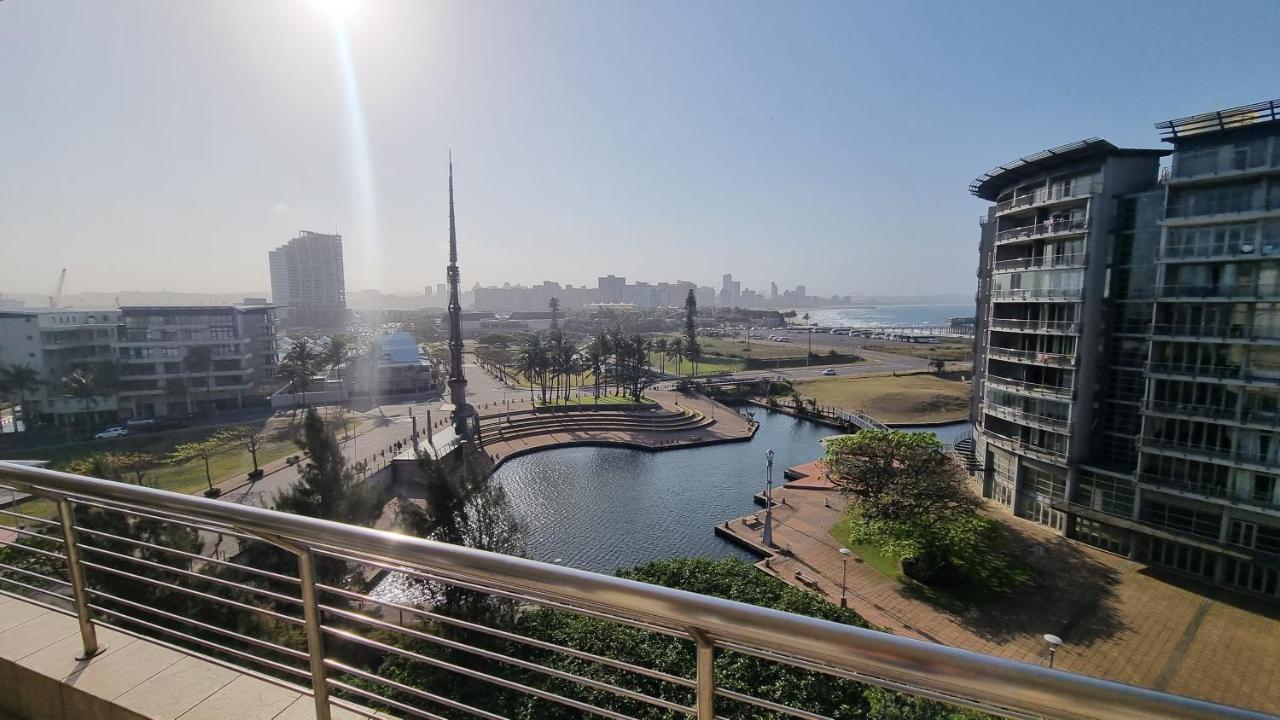 Accommodation Front Sophisticated 6 Sleeper with Stunning Views — 4-Star Luxury Hotel in Durban, South Africa