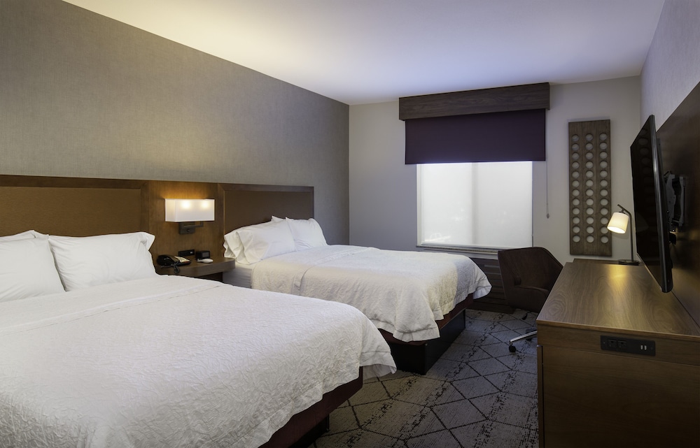 Hampton Inn & Suites Windsor Sonoma Wine Country - photo 12