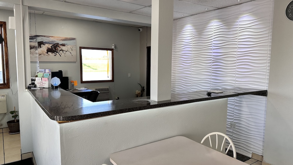 Yankton Inn - photo 4