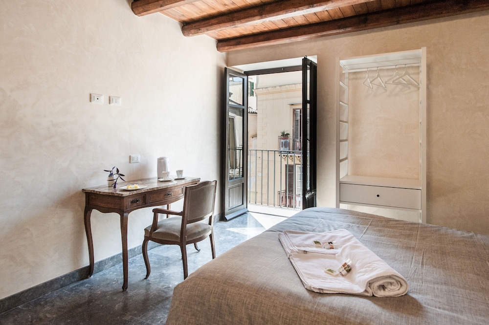 Le pomelie bed and breakfast — 4-Star Luxury Hotel in Palermo, Italy