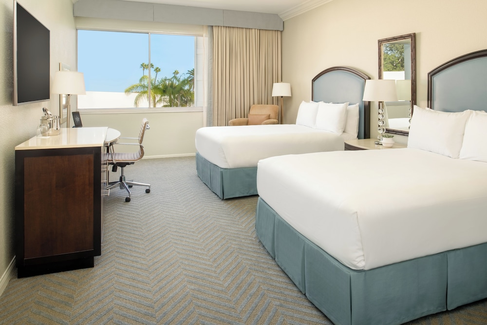 The Beverly Hilton - photo 23