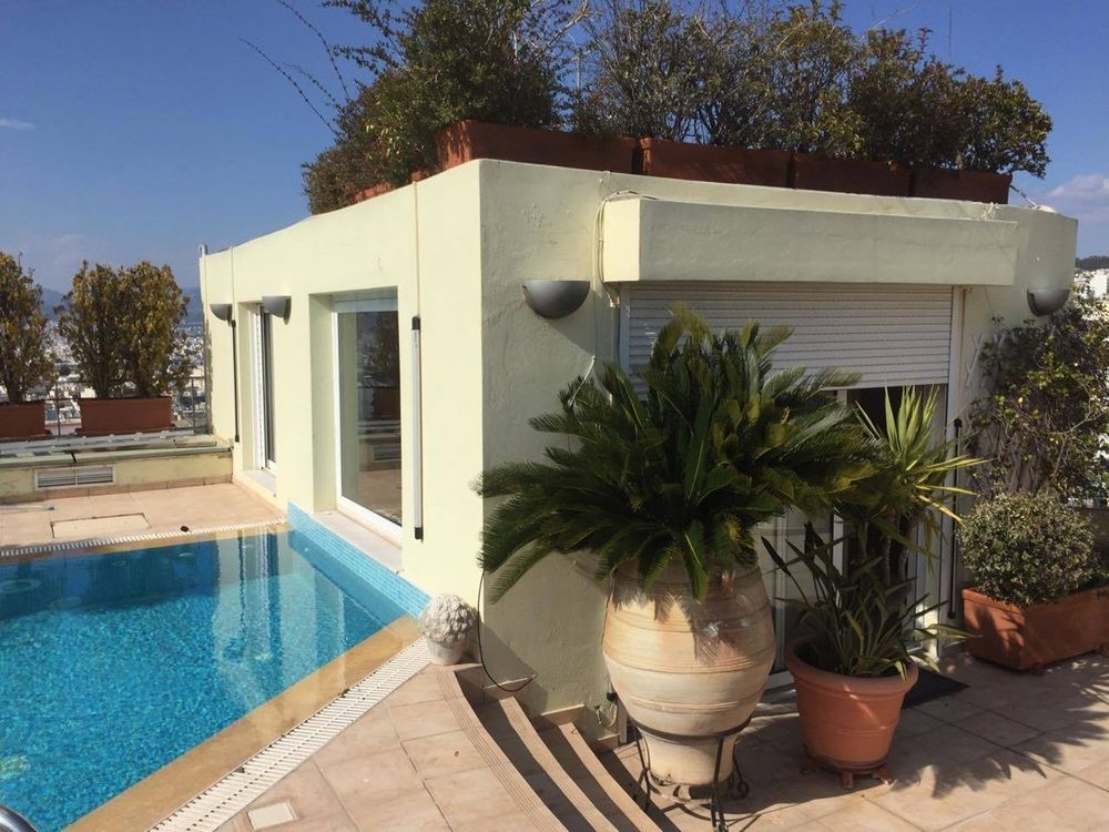 Luxury Penthouse with Private Roof Swimming Pool — 4-Star Luxury Hotel in Athens, Greece