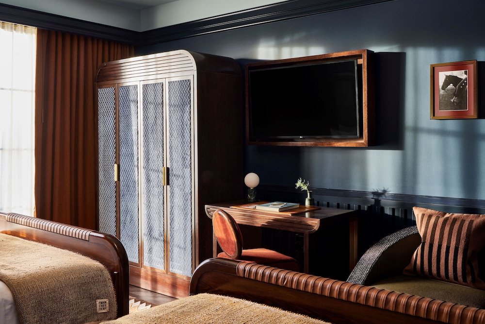 The Manchester Hotel - photo 24
