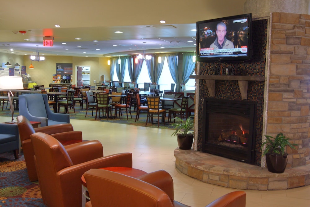 Holiday Inn Express & Suites Pittsburgh West Greentree by IHG - photo 67