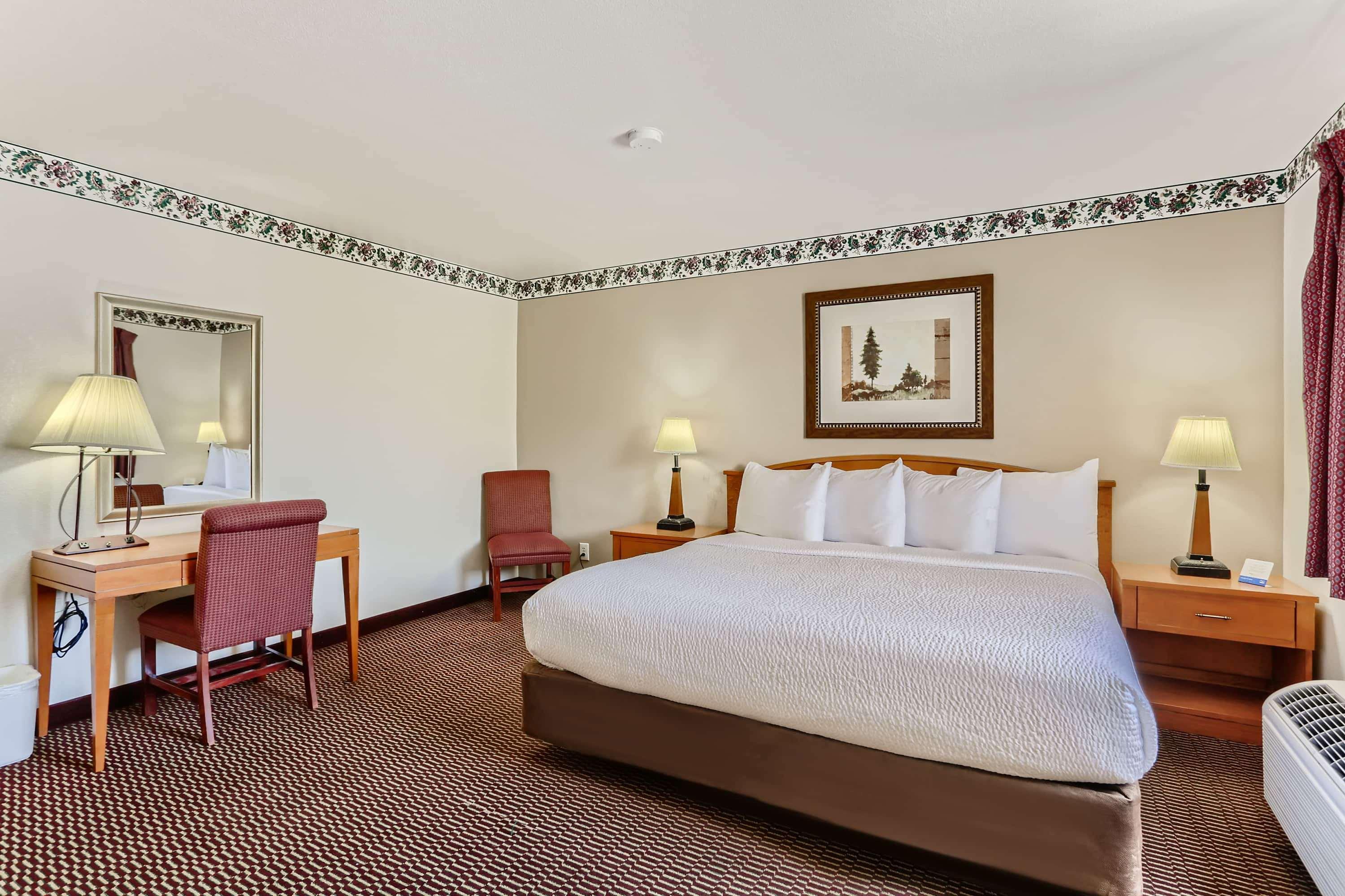 Baymont by Wyndham Loveland Fort Collins Area - photo 34
