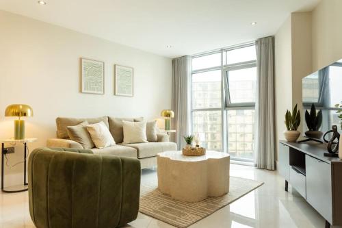 Elegant City Centre Apartment 2 Bedroom With Free Parking — 5-Star Luxury Hotel in Cardiff, United Kingdom