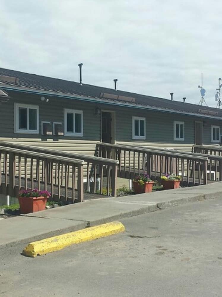 Beluga Lake Lodge - photo 12