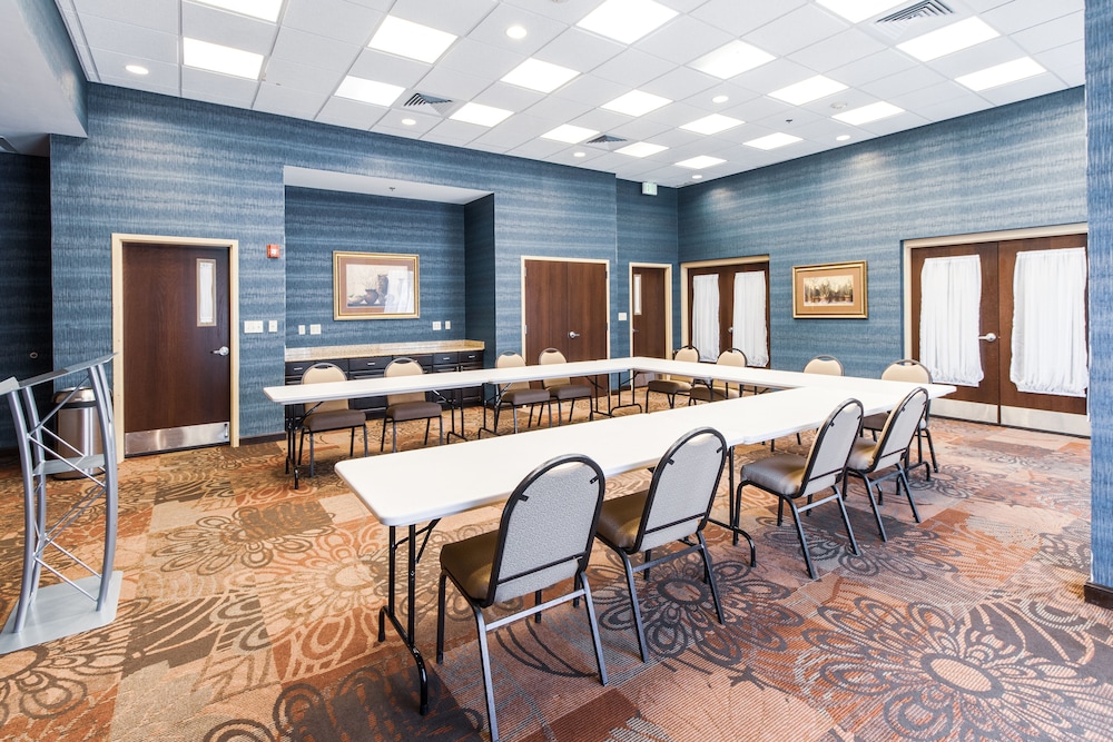 Hampton Inn & Suites Huntsville Hampton Cove - photo 35