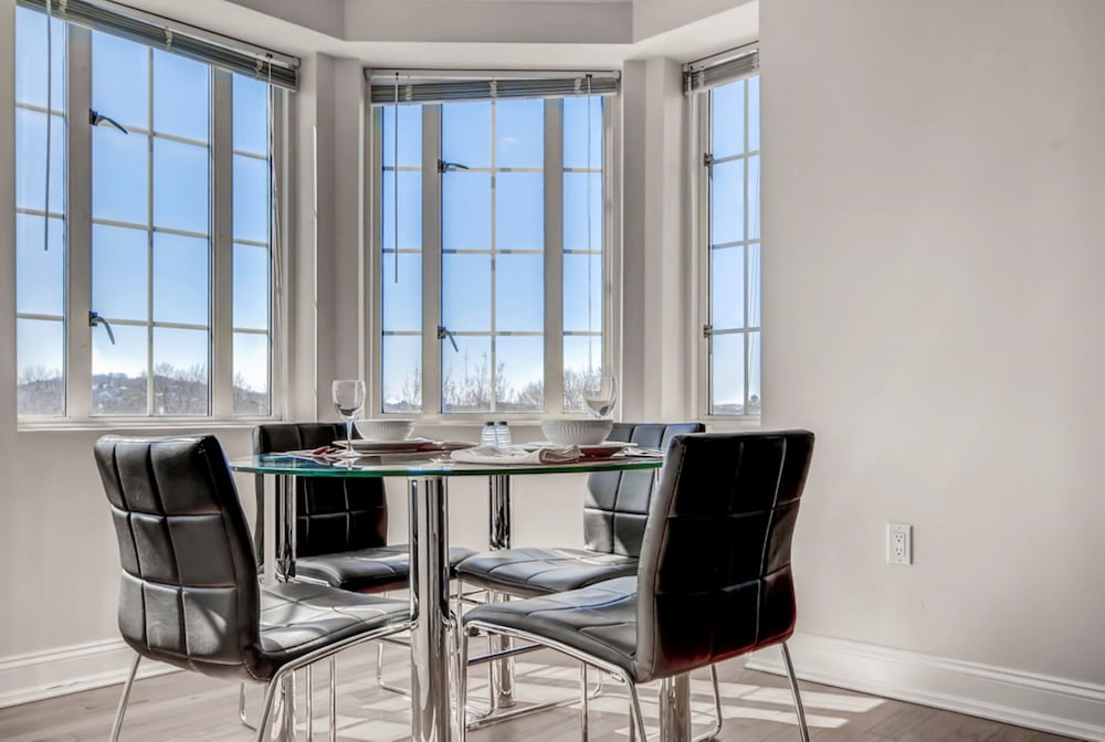 Longwood Towers Apartments - photo 8