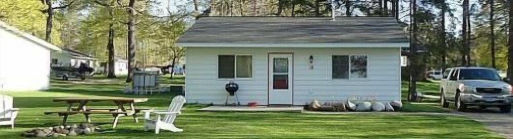 Red Door Resort & Motel - photo 2