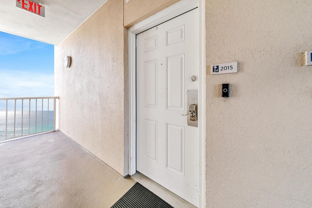 Majestic Beach Towers 1 2015 - photo 13