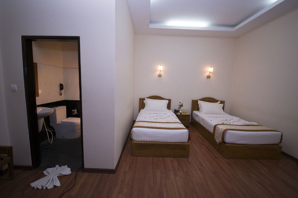 Shew Poe Eain Hotel — Chauk — photo 3