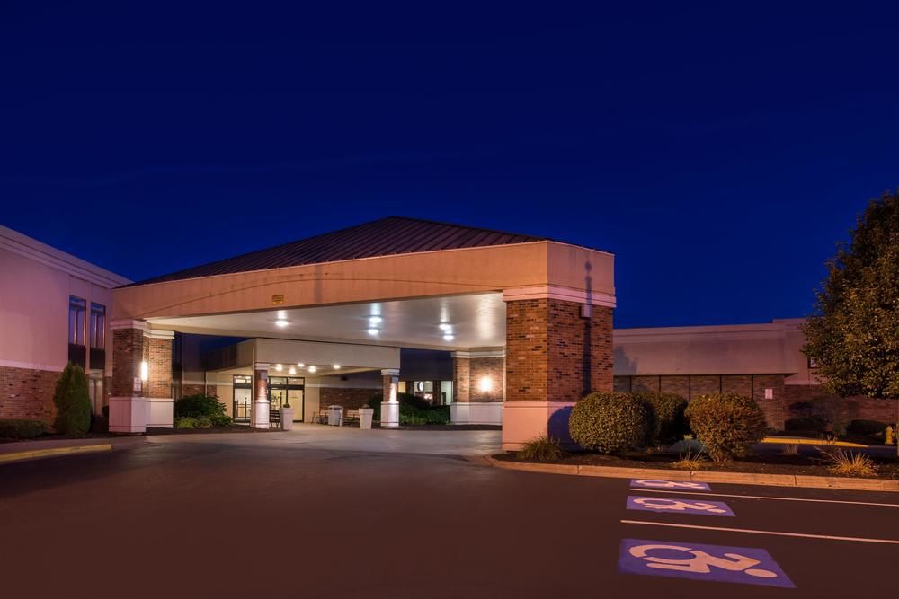 Ramada Plaza Rochester Airport - photo 124